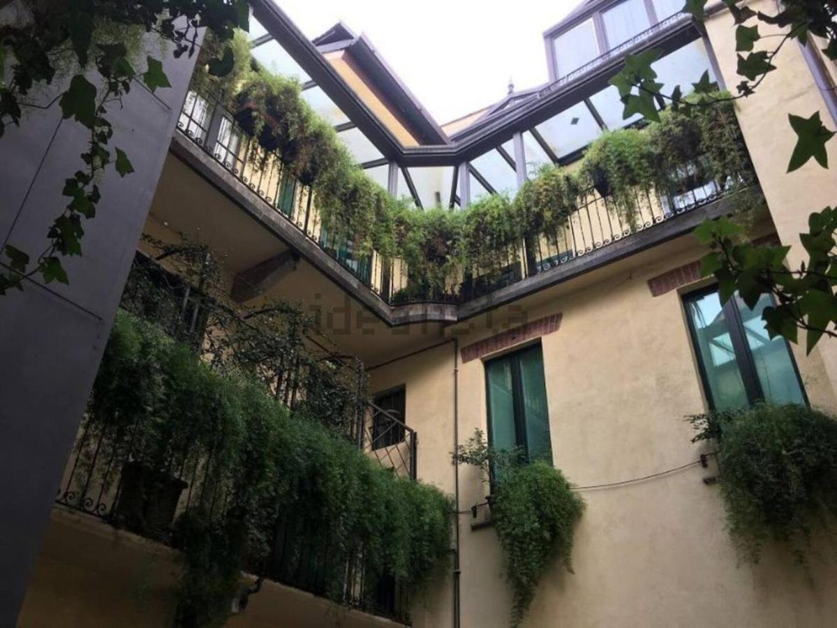 Hl Luxury Duomo Apartment - Via Torino, Montenapoleone Milán Exterior foto